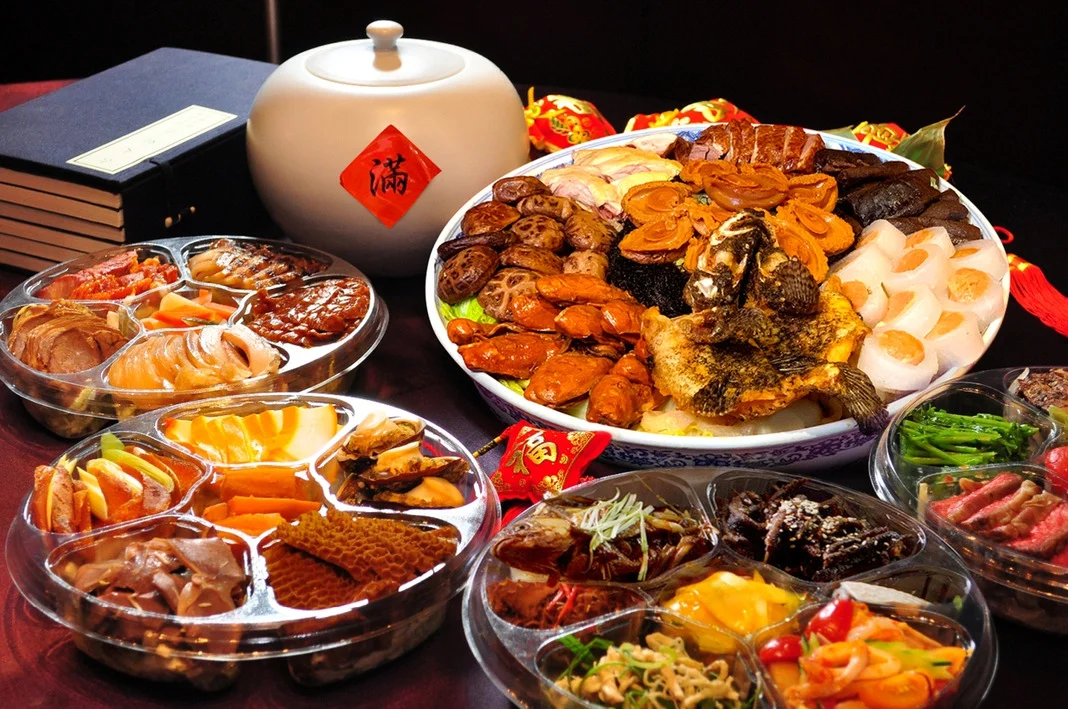 2026年菜推薦1 台北君品酒店 頤宮「駿馬呈祥躍新年」君品外帶年菜