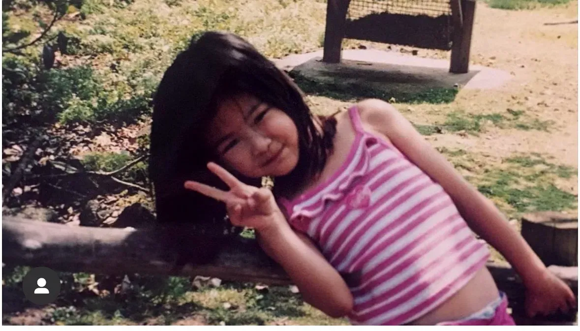 Rose 朴彩英童年照片