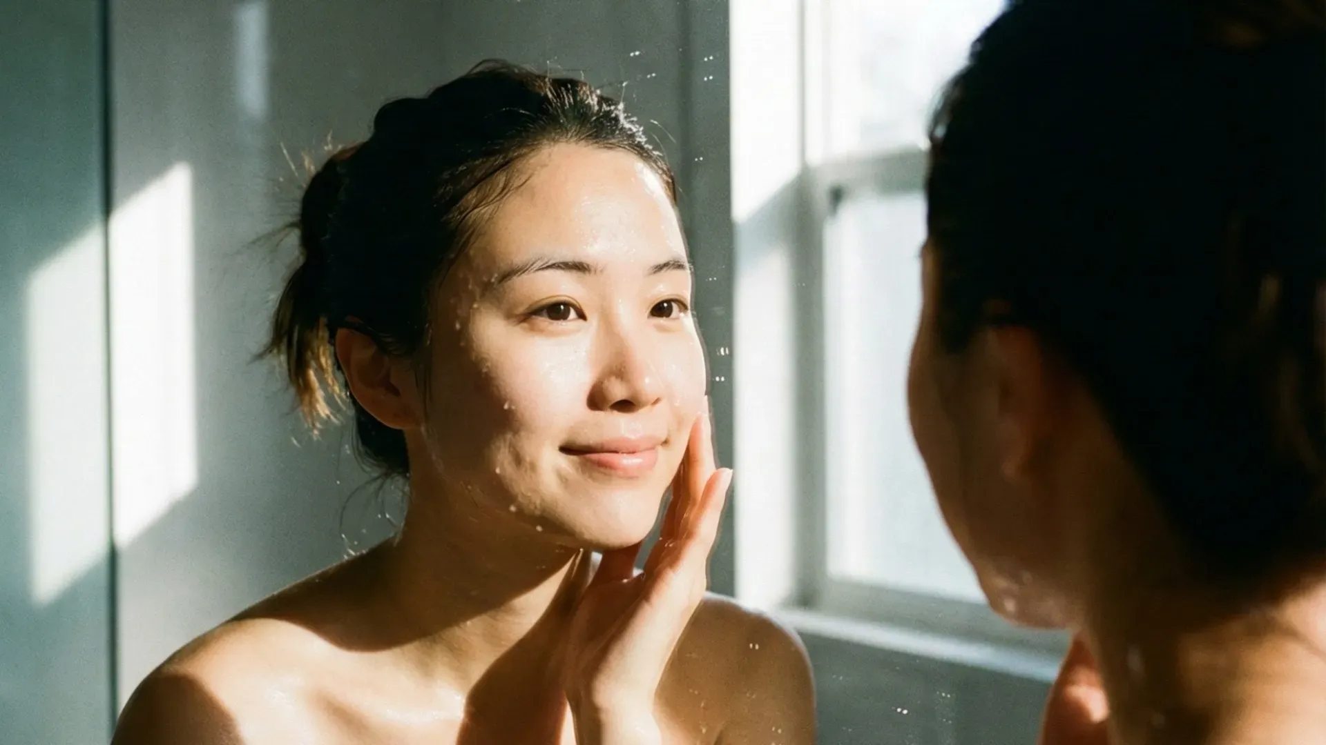 2026保養趨勢 肌斷食 敏感肌保養 躺平保養 Morning Routine Bare Skin Reflection Sunlight Glow Louge Gemini