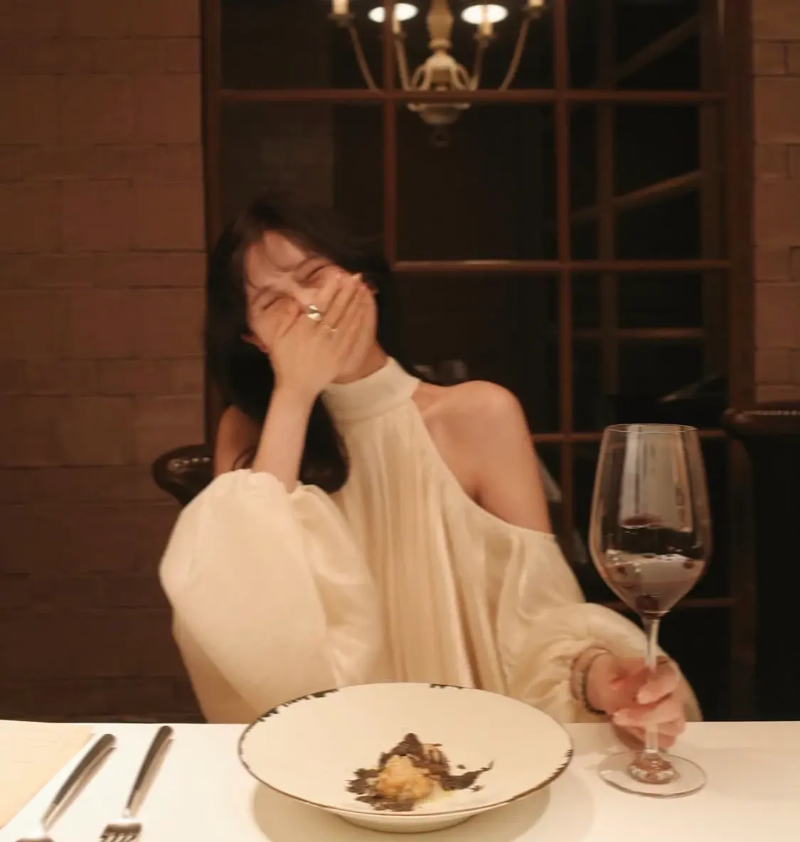 女生第一次約會穿搭配圖 Rabi Gram 5