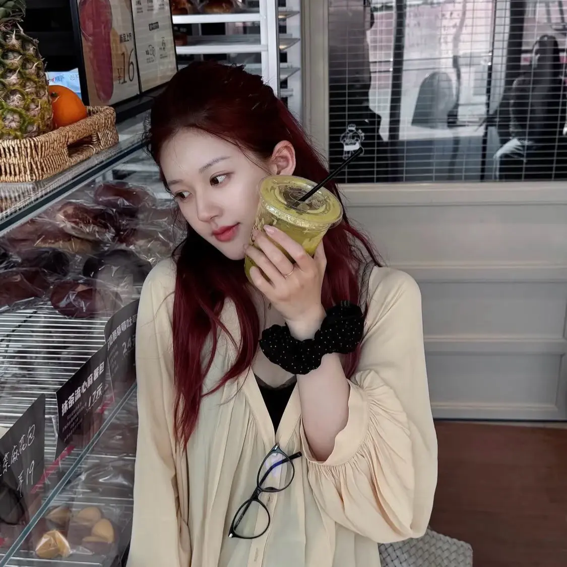 趙露思 搭配文章 小黃瓜好處 美容保養 Rooosyzh094