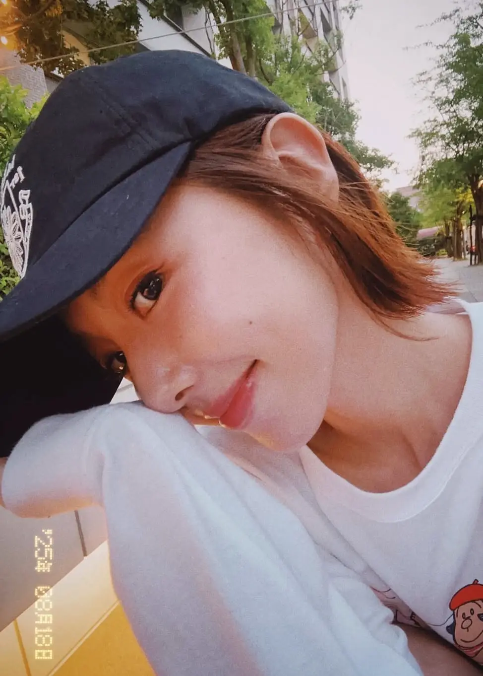 女星護唇推薦 邵雨薇 唇部保養 護唇膏 唇部去角質 嘟嘟唇