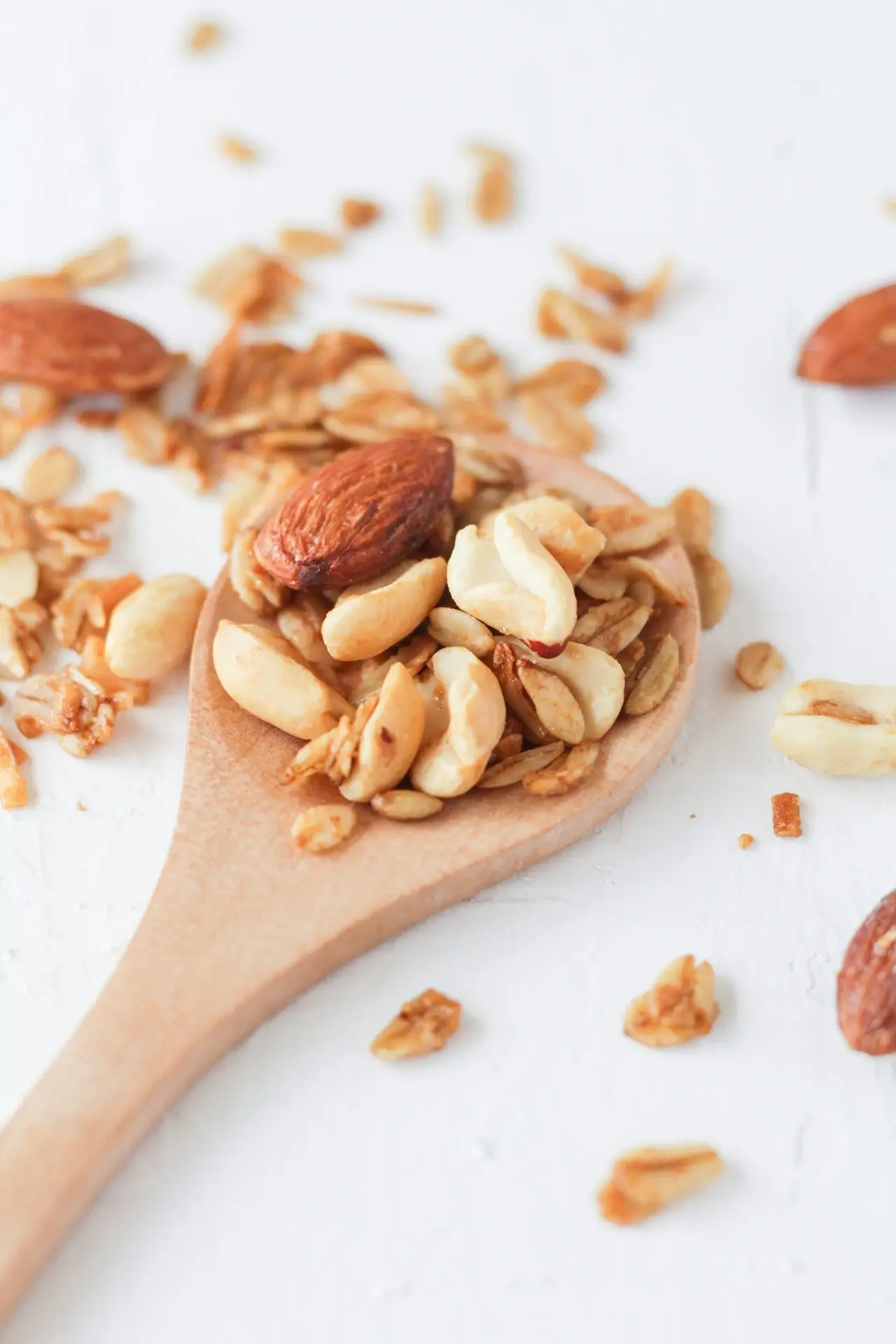 美白牙齒推薦食物：堅果nut