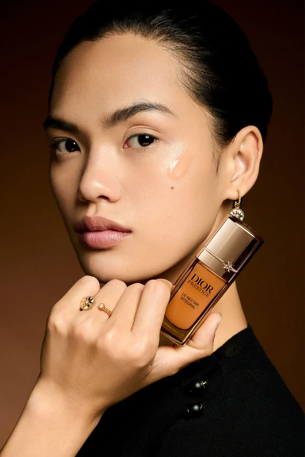 外泌體保養品推薦 外泌體精華液：dior 極緻精萃玫瑰馥活油