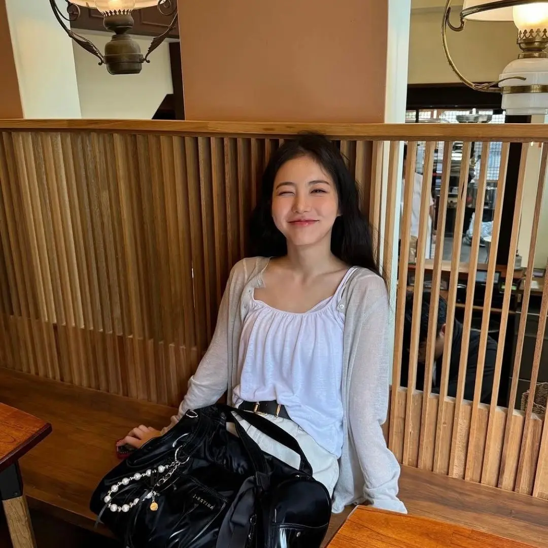 辛叡恩保養 身材 醫到孤島愛上你 健身 運動 Shin Ye Eun Skincare Body13