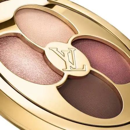 2026聖誕彩妝推薦:lv Ombres 眼影盤 150 Beige Memento 1