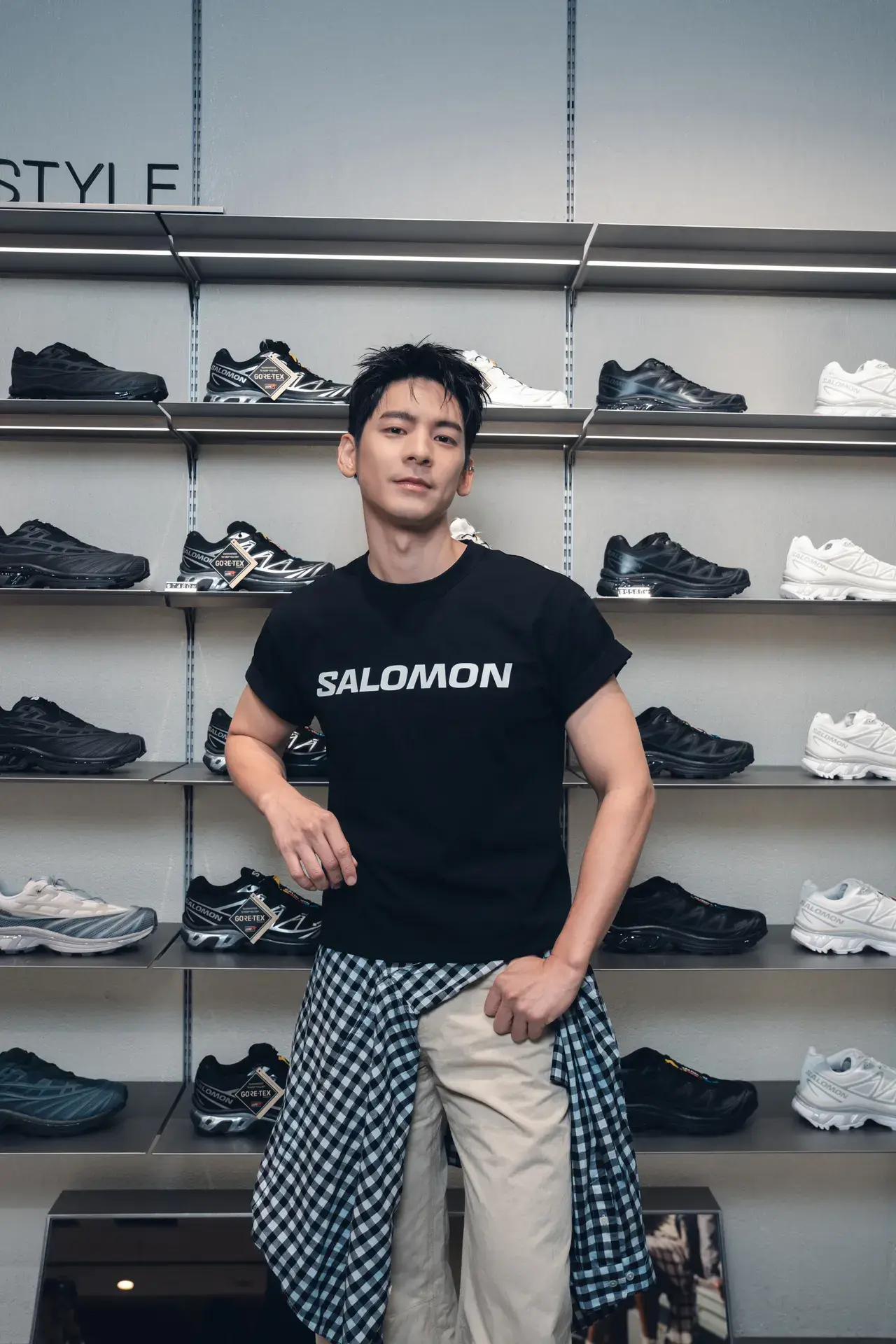 林柏宏擔任salomon微風信義一日店長 穿salomon Xt 6 Gore Tex黑銀鞋款2